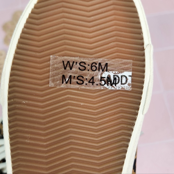 Madewell Sidewalk Low-Top Sneakers in Leopard Print Recycled Canvas - Picture 8 of 9